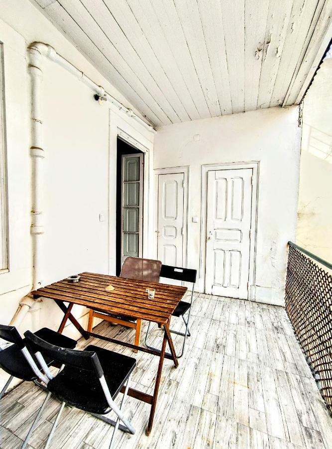 Fernando Pessoa Lisbon Rooms Экстерьер фото
